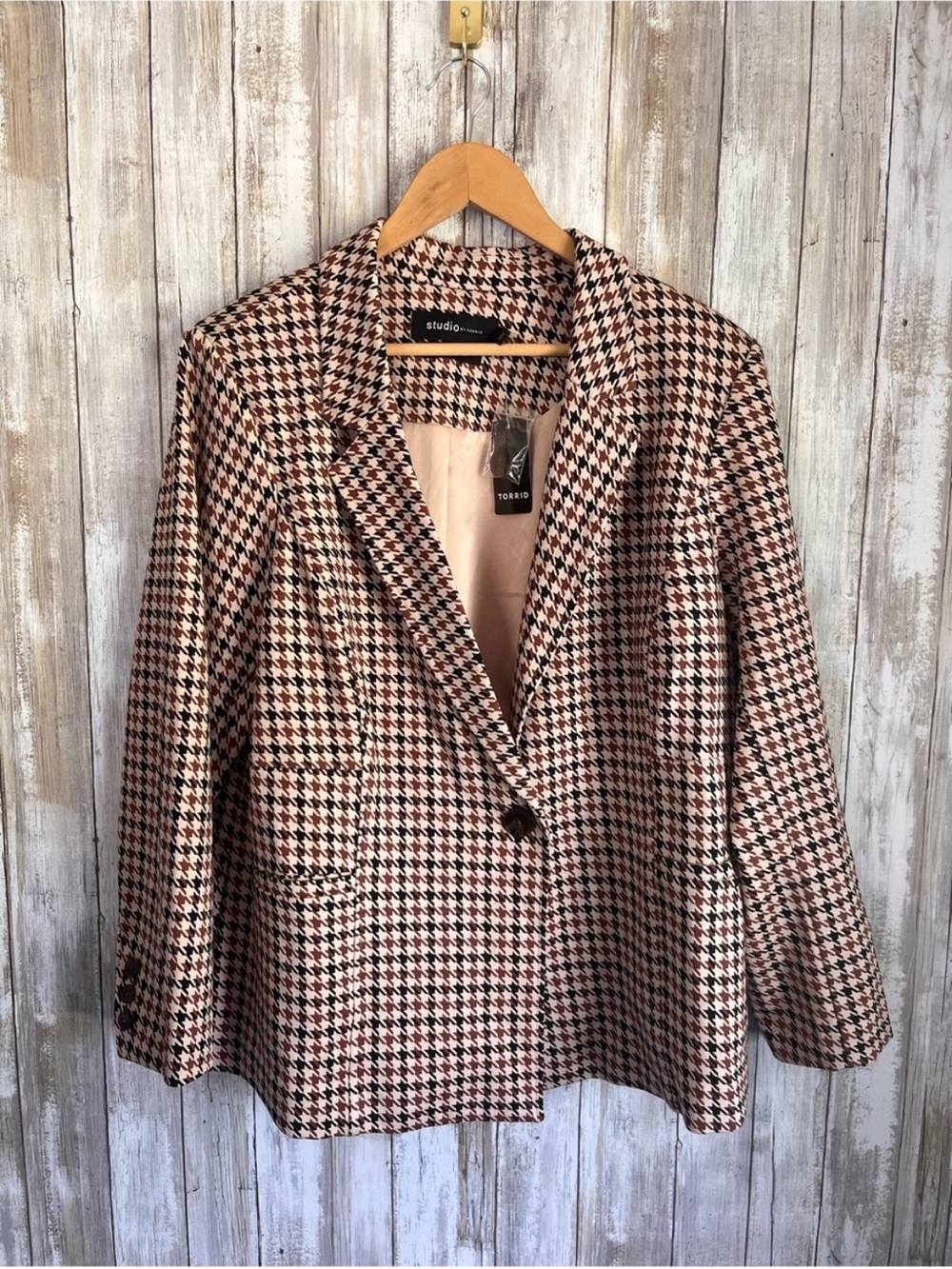 NWT Studio by Torrid Houndstooth Ponte Tailored Blazer Size 2 18/20 - Picture 2 of 7